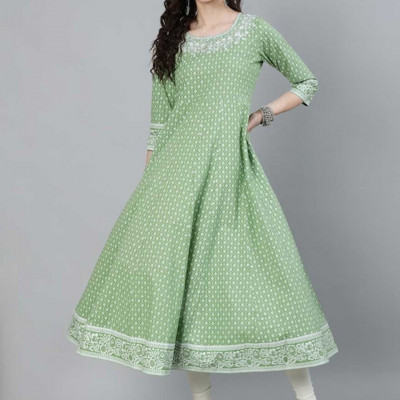 Women Green and White Ethnic Motifs Printed Anarkali Kurta